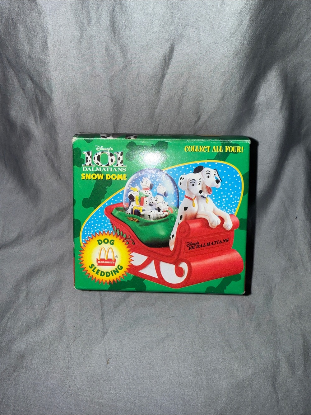 Disney 101 Dalmatians Dog Sledding Snow Dome Collectible Snowglobe w/box